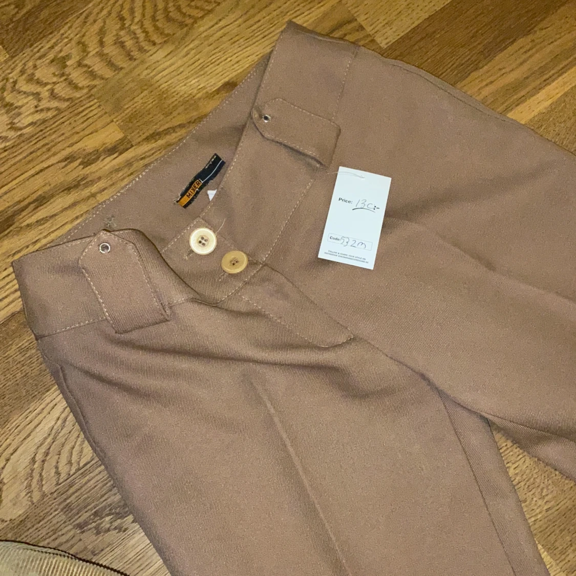 brun kostymbyxa - 91