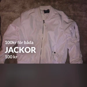 Jackor - Båda för 100kr den vita är storlek XL och jeans jackan är storlek 38