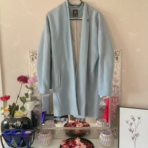 Atmosphere Baby Blue Blazer - baby blue slouched blazer, really comfortable quite worn PR:95kr