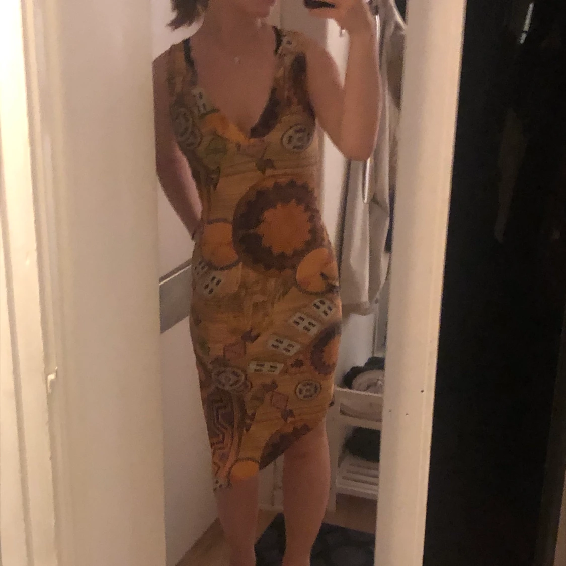 Snygg, gul klänning - 91