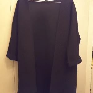  - Kofta/jacka från vila