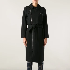  - Säljer min Coat Nora från Minimarket i svart ull. Den är för liten för mig och endast använd ett fåtal gånger. Nypris cirka 3800 kronor.  Kan överlämnas i Stockholm eller skickas mot frakt!