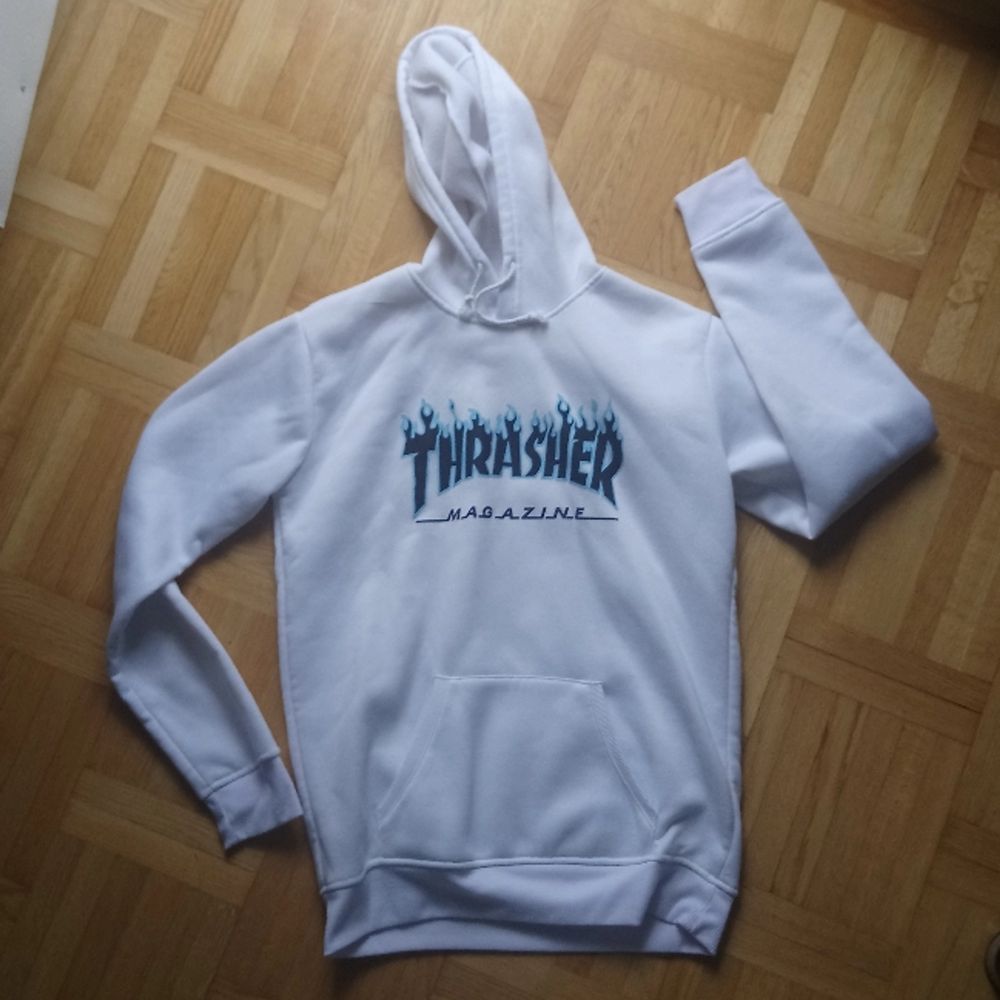 Thrasher hoodie vit hot sale