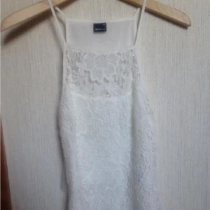  - Oanvänt linne storlek xs/s