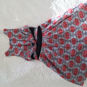  - Cute dress with a cut in the middle