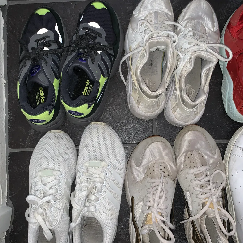 Massa olika skor, olika använda och i storlekarna 37-40, hör av dig med frågor! . Skor.