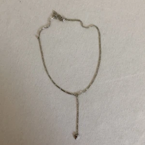 Halsband - Fint halsband, aldrig använt. Pris är inkl frakt.