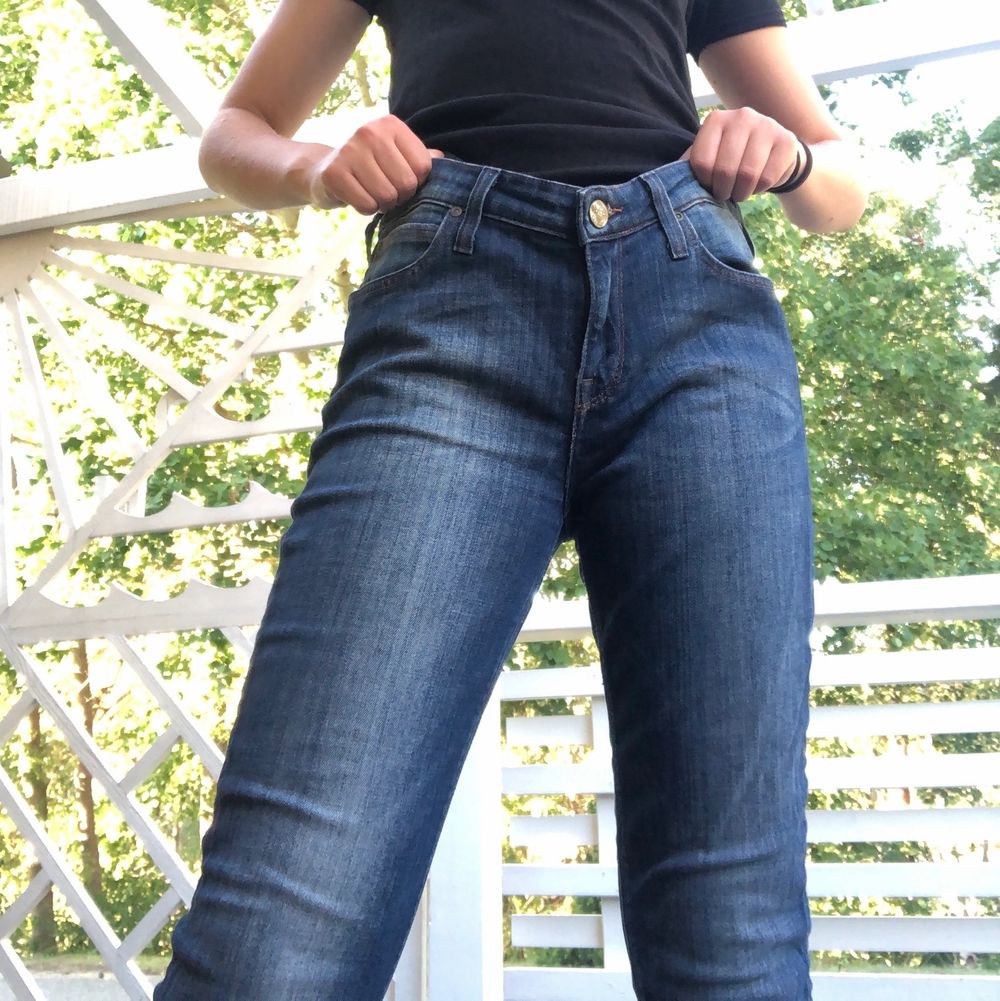 Skinny jeans från Lee🤩 | Säljer då de är för stora för mig | Storlek waist29, legth31 | Fraktkostnad på 63kr tillkommer💕. Jeans & Byxor.