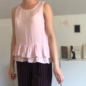 Rosa linne - Rosa linne från märket Only. Köparen står för frakt💓