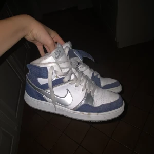 Jordan 1 - Vintage Jordan 1’s i storlek 39. Med reflex detaljer. 