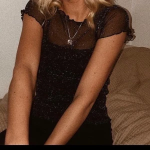 Meshtop Chiquelle🥵 - Fin partytopp storlek S! Går att ha linne eller bralett eller bara bh under!