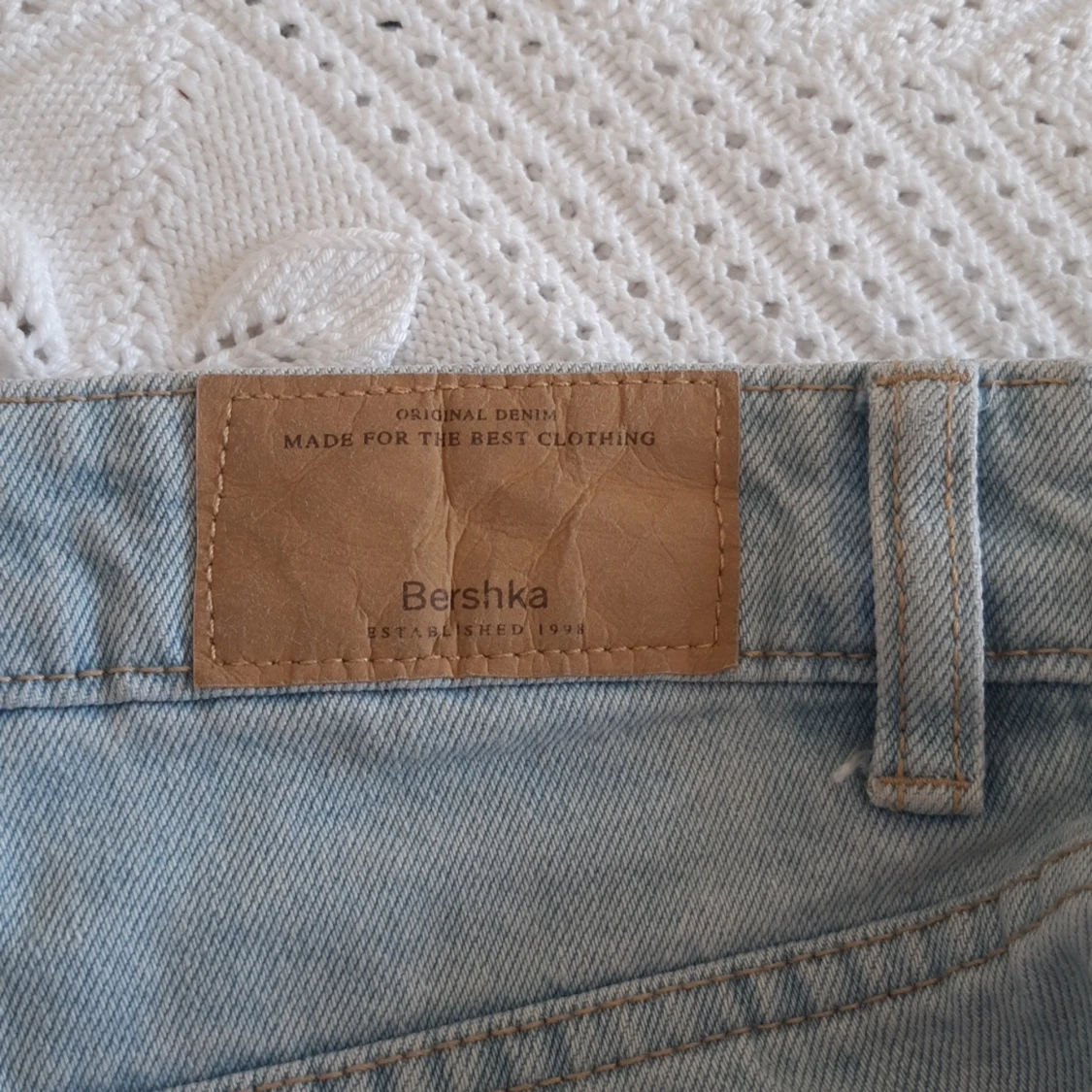 Bershka shorts L - 91