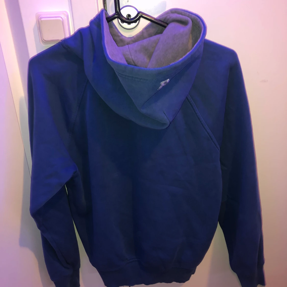 Peak Performance Hoodie - 90