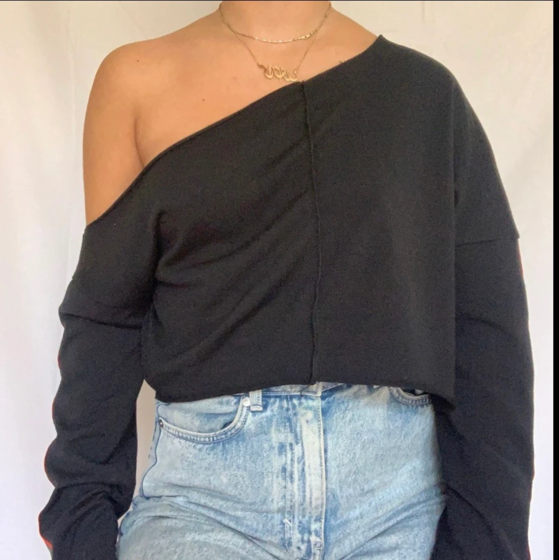 OFF THE SHOULDER TOP  - 91