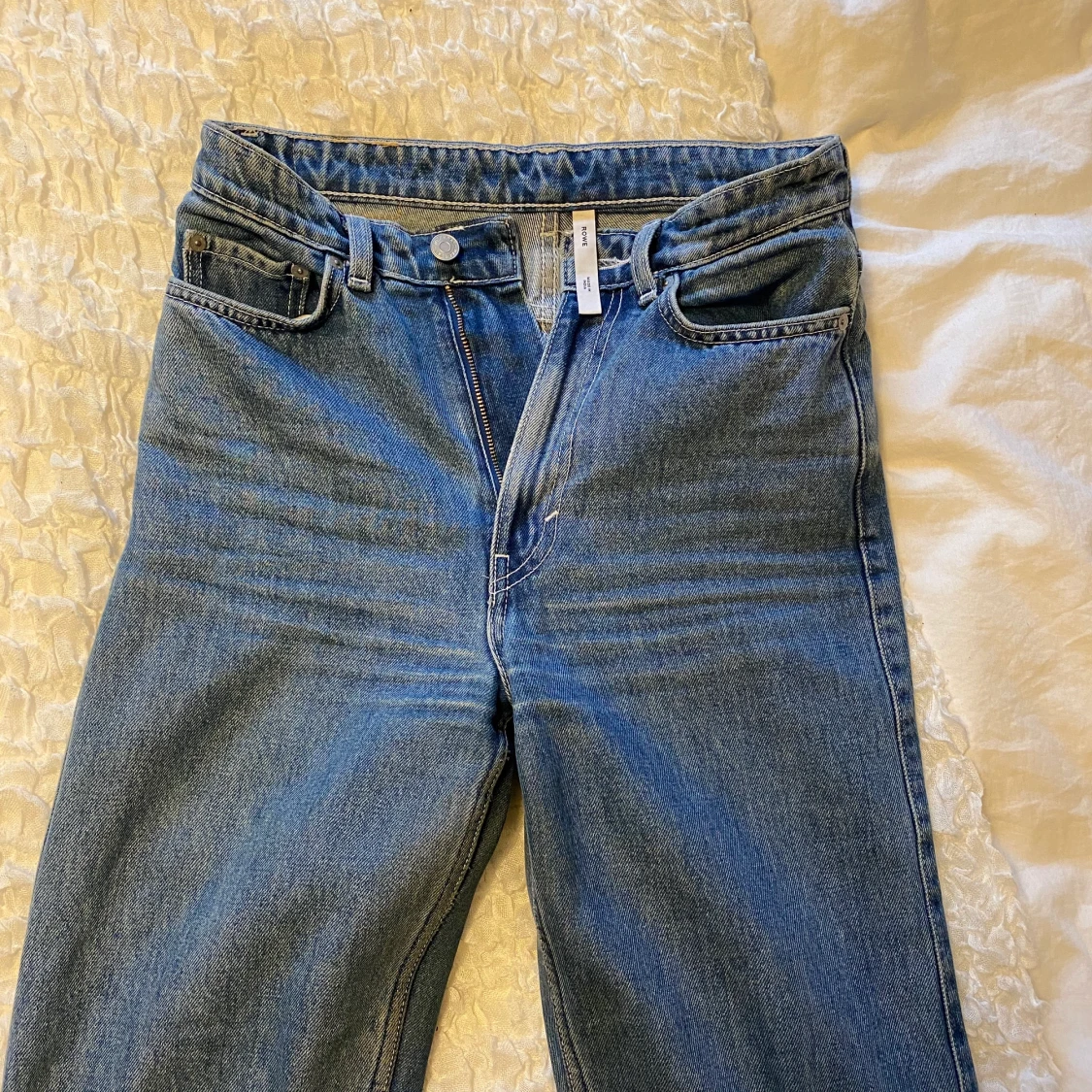 ROWE jeans från WEEKDAY - 90