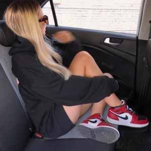 jordans  - Mids i storlek i storlek 37,5 använda bara 2-3 gånger 