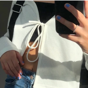 Kofta från hm i strl S - Supersöt kofta ifrån hm i strl S, spårbar frakt 55kr🥰