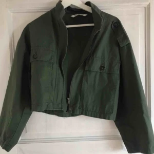  - Croppad jacka från Zara 💜💜💜💜💜