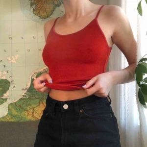  - Linne i nice material. Passar även strl M. Köpt på Humana i STHLM. Betalningen sker via swish<3