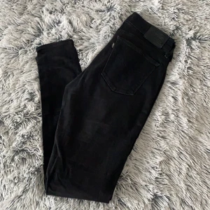 Levis jeans strl 27 - 710 super skinny Levis jeans storlek 27. 