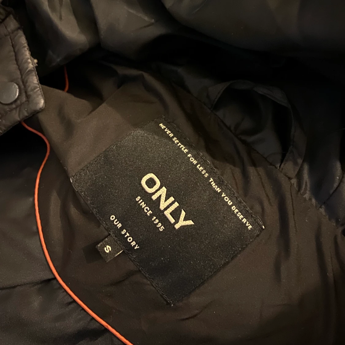 Lång dun jacka  - 91