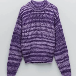 Stickat  - Säljer min superfina stickade tröja från zara då den ej kommer till användning skulle säga att storleken är mer som en S, helt slutsåld på zaras hemsida.