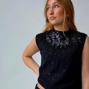 Glittrigt fest linne - Den här och många fler fina plagg hittar du på @studiohumla på instagram💚 Vi betalar frakt 📦  