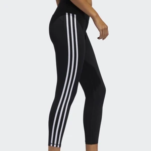 Addidas tights  - Säljer mina addidas tights som knappt är använda! Så gott som nya! 150 inkl frakt! 🌸