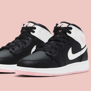 Jordan 1 mid  - Jordan1 mid black arctic pink