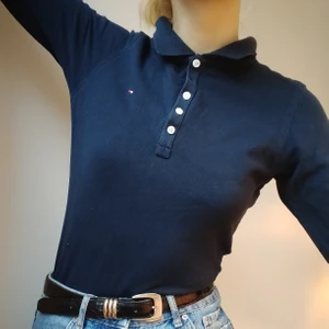Tommy Hilfiger Navy Blue Polo  - Size 38, super cute tucked in and in great condition. 