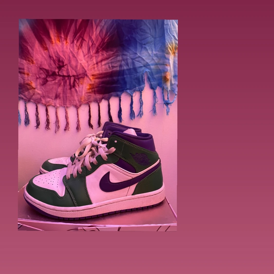 Incedible hulk jordans mid  - 90