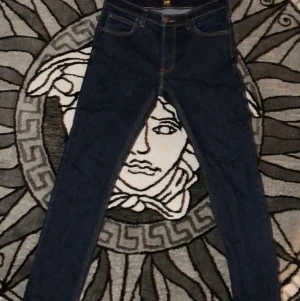 Lee Jeans - Midjan: 30 Längden: 32  Nypris i butik: 1200kr PRISET KAN ALLTID DISKUTERAS.