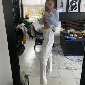 Cargobyxa - Byxor från Gina tricot, frakt tillkommer 💃🏼