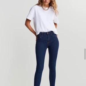 Molly highwaisted jeans - Nyskick