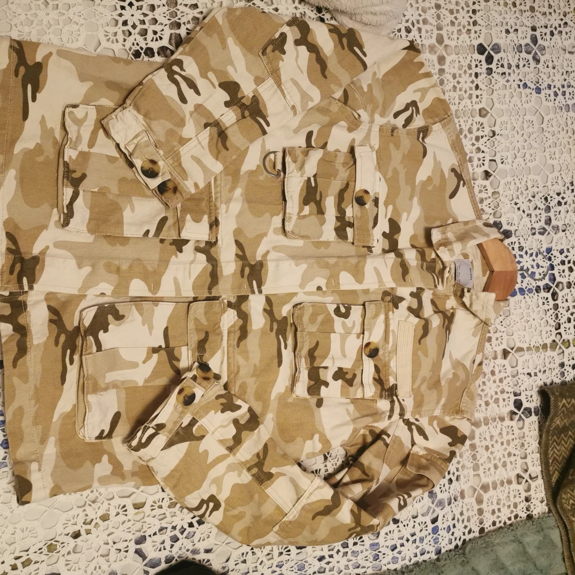 Militär inspererad kamouflage jacka