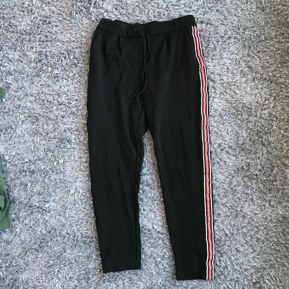 Svarta kostymbyxor - 90