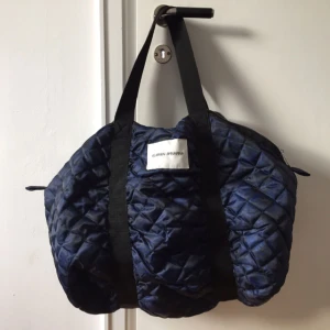  - Weekendbag från Carin Wester. Aldrig använd. 