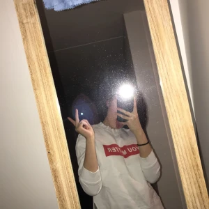  - cool tröja som står YOU MATTER 