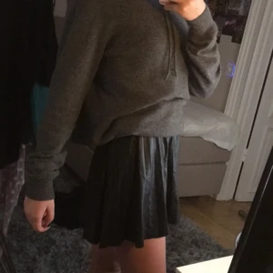 Skin kjol! - Super snygg skinkjol i bra skick!