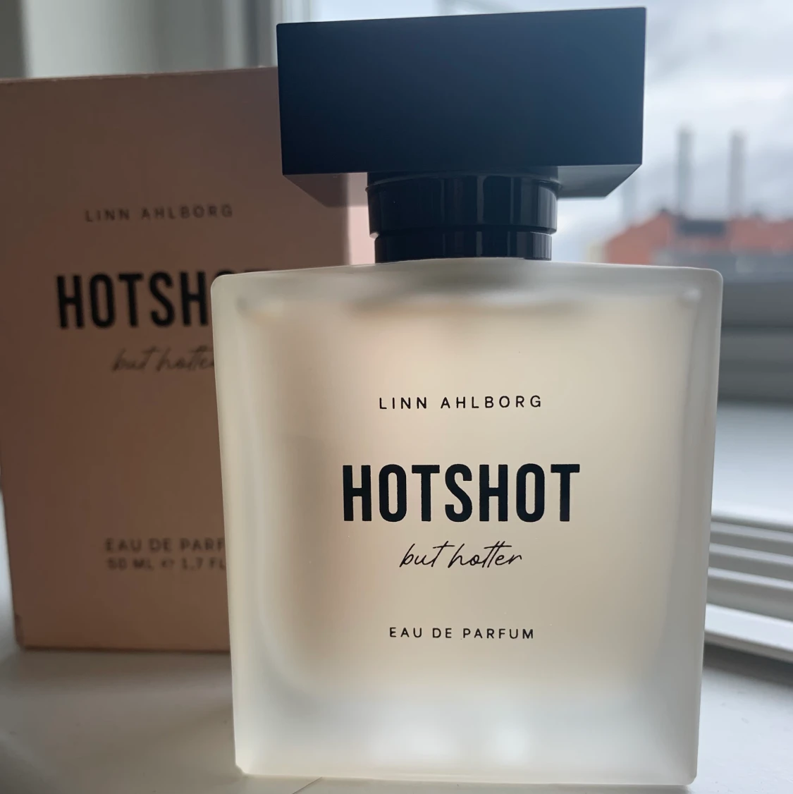 Hotshotbuthotter - 90