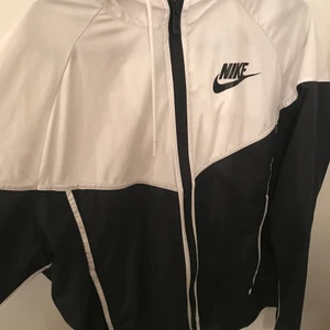 Nike vindjacka storlek s - Bra skick 