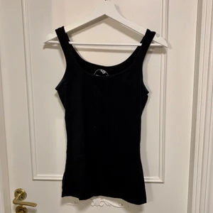 Linne str S - Linne köpt second hand. Perfekt för träning osv! 