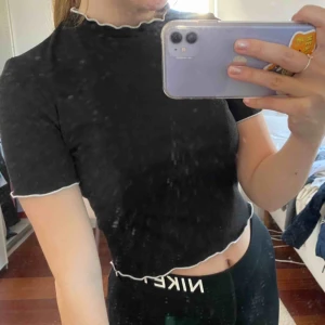  - Snygg tröja från Zara 🖤🤍🖤🤍