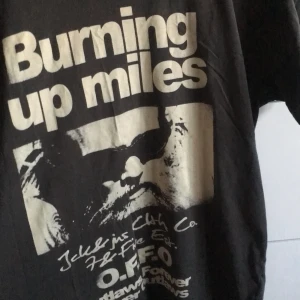 Jack and Jones  - Tröja med tryck från jack and Jones 