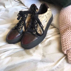  - Billi Bi sneakers  Aldrig använda Nypris: 1600kr