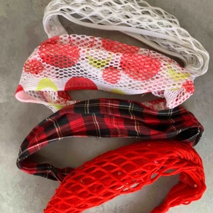  - ACCESSOARER! Lite retro-aktiga håraccesoarer och armband till salu! Priset kan diskuteras ;) skriv vid några frågor! ✨   OBS! Vita hårbandet är såld! 