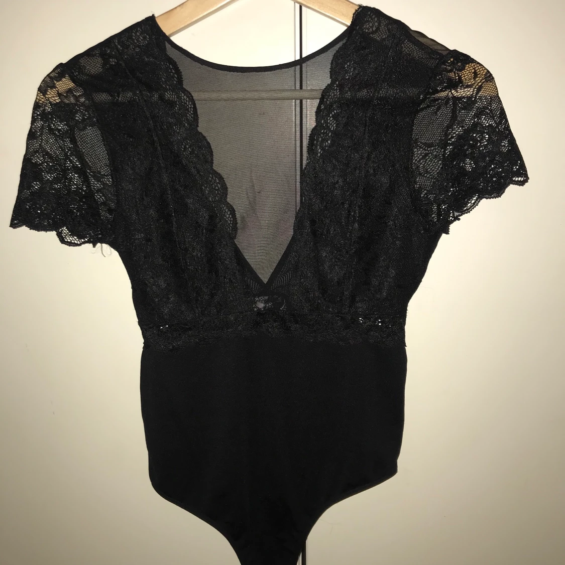 Bodysuit med spets - 90