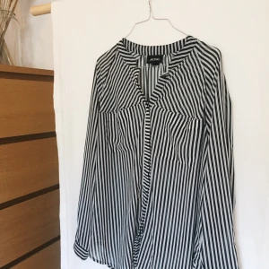 Skjorta monki - Fint skick