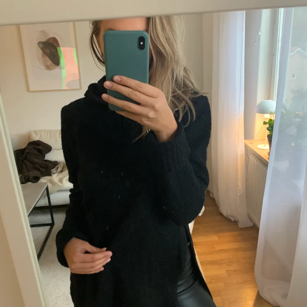Finstickad hoodie från NAKD, köpt förra vintern. Tröjor & Koftor.