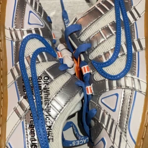 Rubber Dunk Off-White (PS) - Off-White skor i storlek 35✨✨